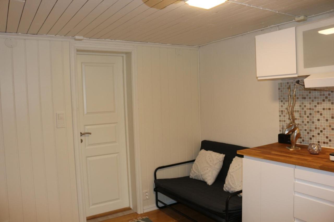 Nice Apartment With1 Bedroom Separate Living Room With A Sofa Bed And A Tiny Kitchen A Bathroom Located In Nordstrand Near By The Sea For 3 Guests With A Garden And Grill 5 Extra Guests With Extra Cost In The Cabin With Sea View Just Outside The Apar Oslo Dış mekan fotoğraf