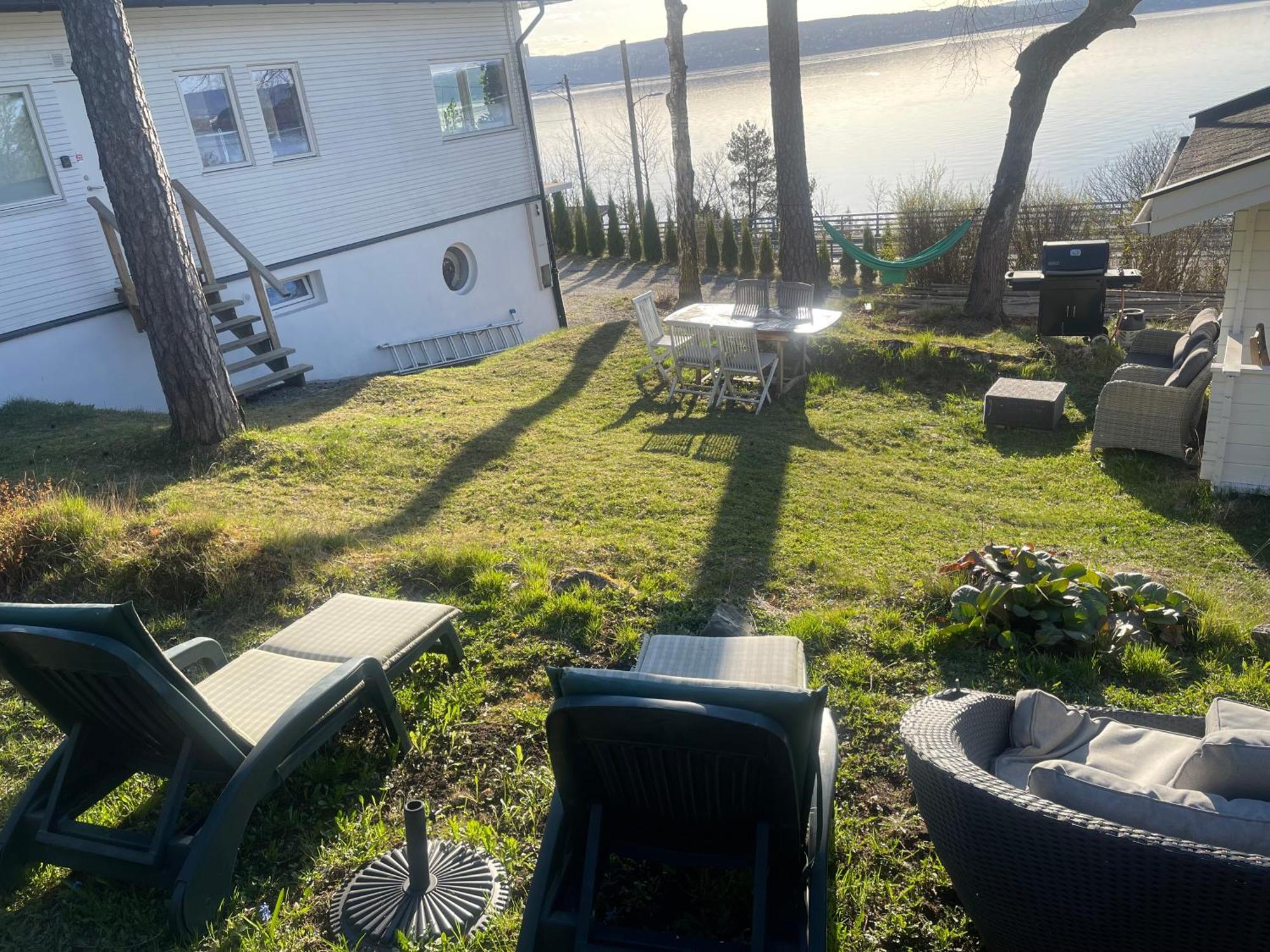 Nice Apartment With1 Bedroom Separate Living Room With A Sofa Bed And A Tiny Kitchen A Bathroom Located In Nordstrand Near By The Sea For 3 Guests With A Garden And Grill 5 Extra Guests With Extra Cost In The Cabin With Sea View Just Outside The Apar Oslo Dış mekan fotoğraf