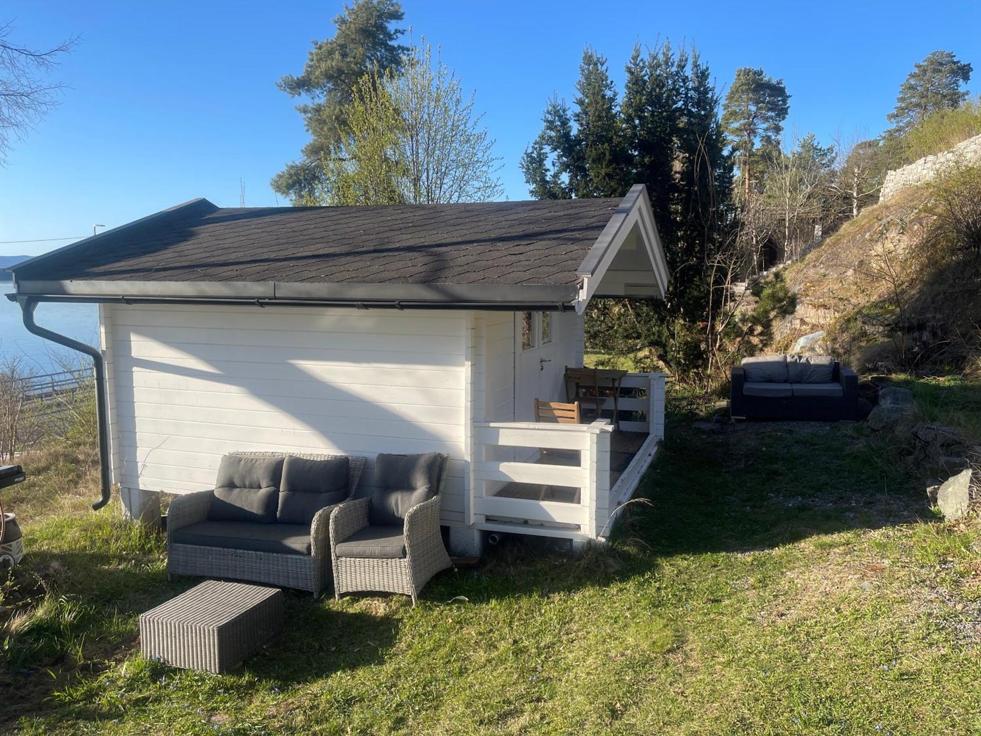 Nice Apartment With1 Bedroom Separate Living Room With A Sofa Bed And A Tiny Kitchen A Bathroom Located In Nordstrand Near By The Sea For 3 Guests With A Garden And Grill 5 Extra Guests With Extra Cost In The Cabin With Sea View Just Outside The Apar Oslo Dış mekan fotoğraf