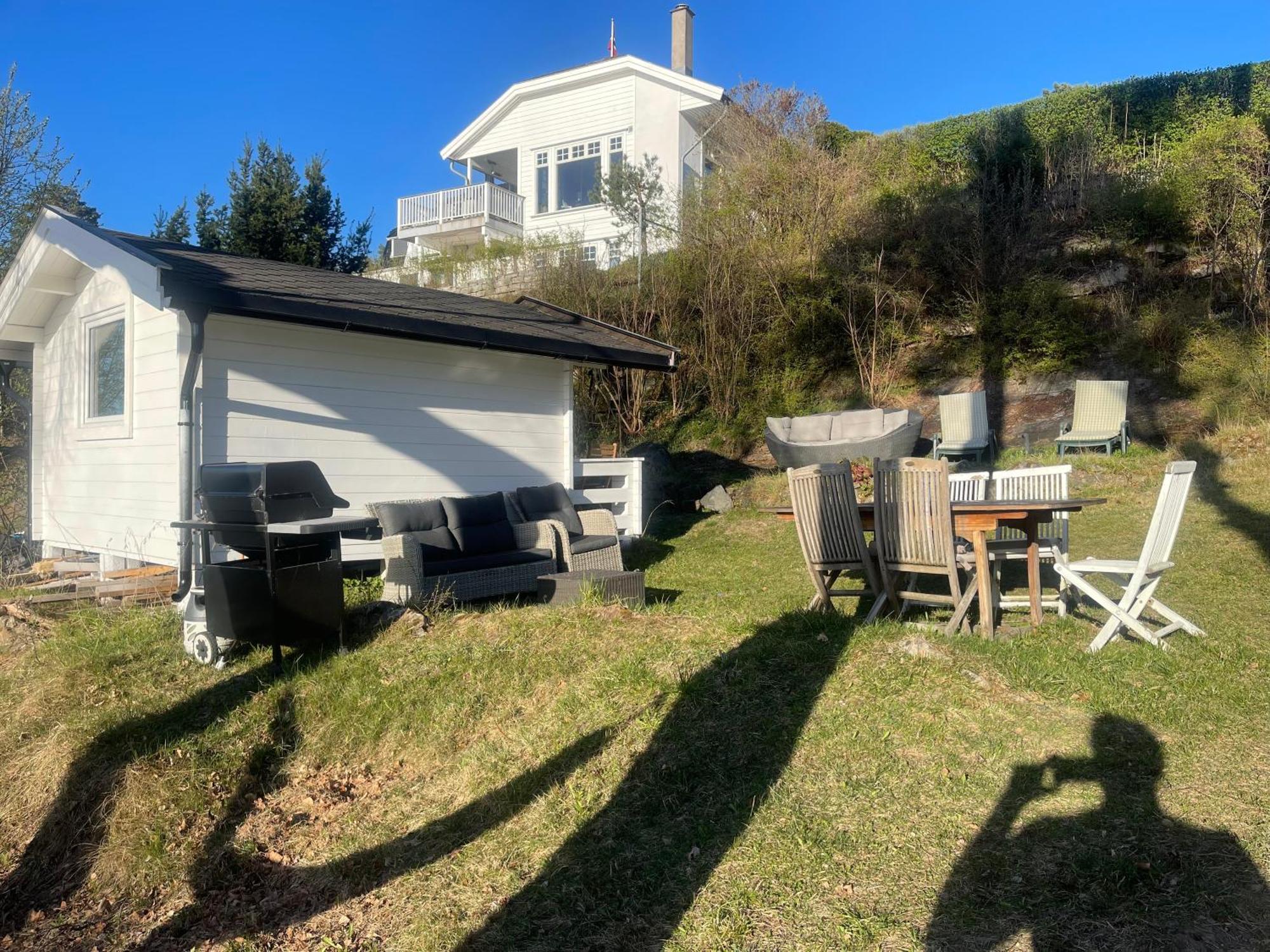 Nice Apartment With1 Bedroom Separate Living Room With A Sofa Bed And A Tiny Kitchen A Bathroom Located In Nordstrand Near By The Sea For 3 Guests With A Garden And Grill 5 Extra Guests With Extra Cost In The Cabin With Sea View Just Outside The Apar Oslo Dış mekan fotoğraf